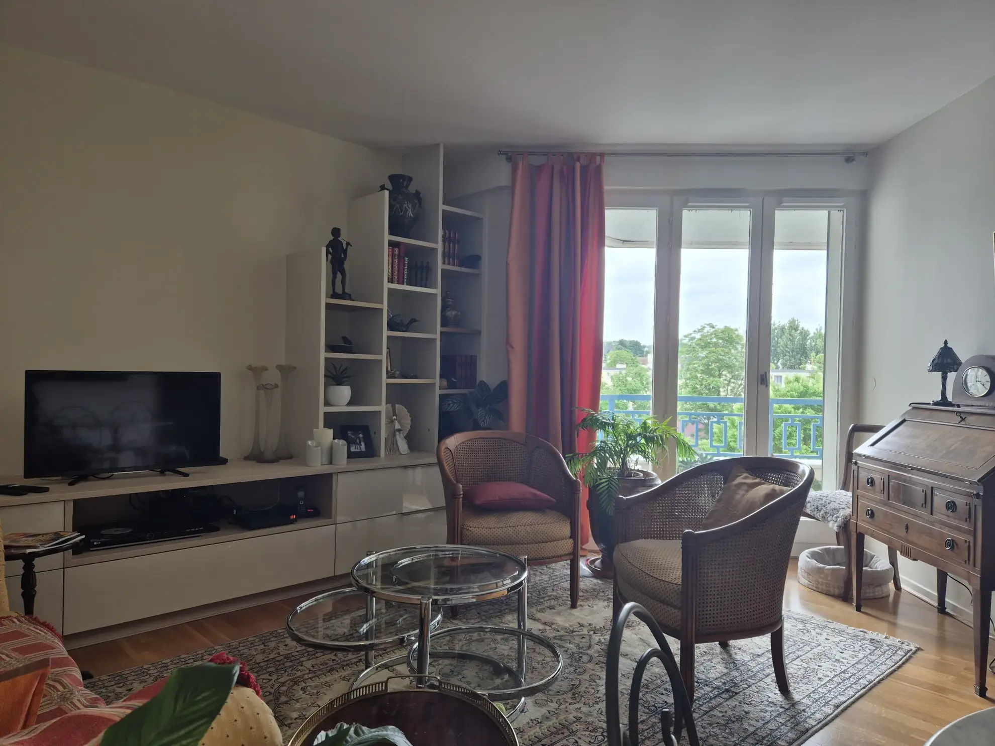 Appartement 2 pièces en résidence senior à Rueil Malmaison – Vue jardin 