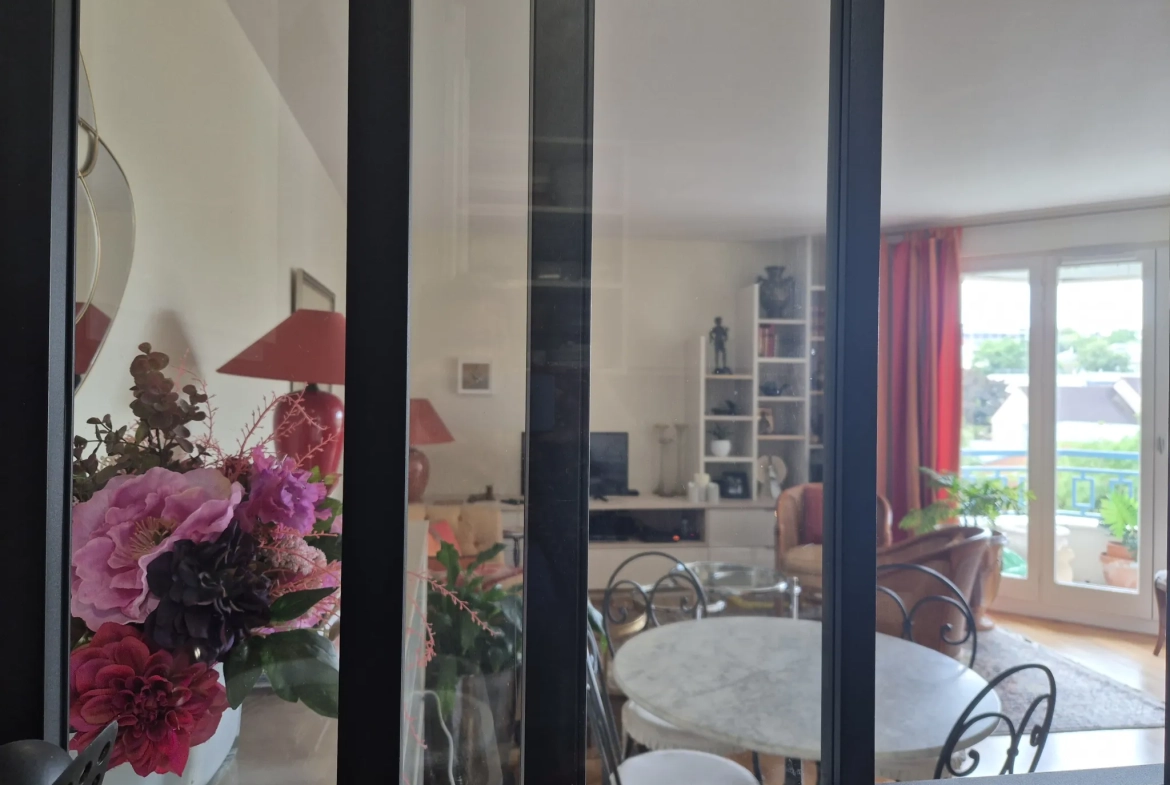 Appartement 2 pièces en résidence senior à Rueil Malmaison – Vue jardin 