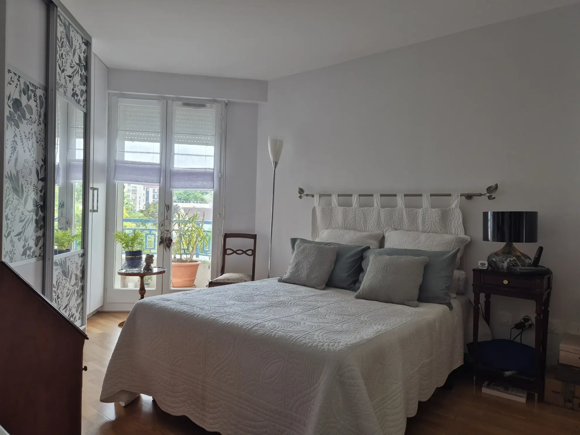 Appartement 2 pièces en résidence senior à Rueil Malmaison – Vue jardin 