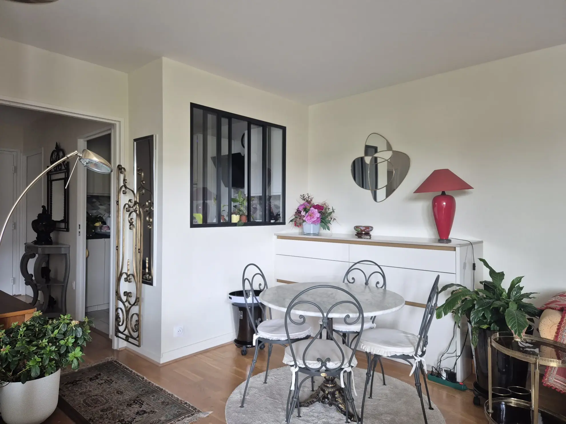 Appartement 2 pièces en résidence senior à Rueil Malmaison – Vue jardin 