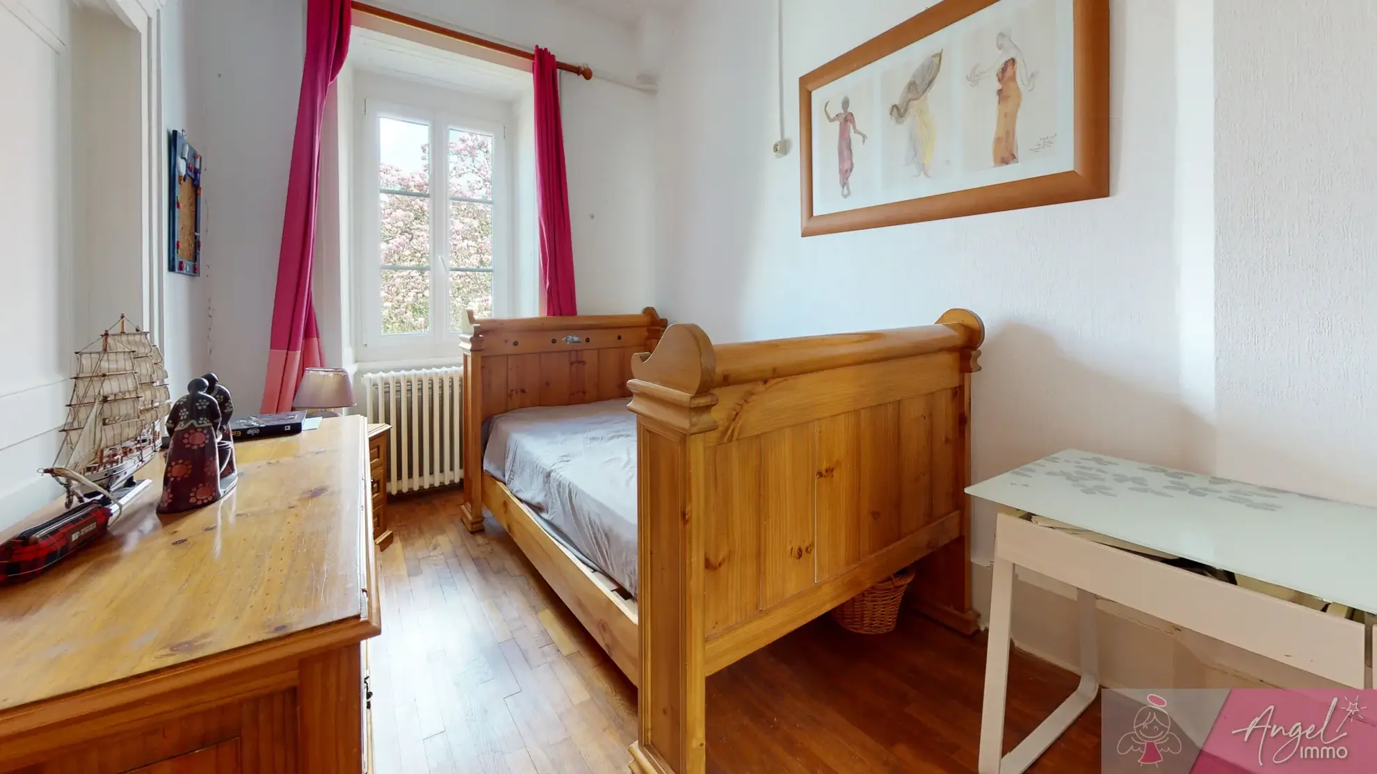 Spacieux appartement avec jardin et dépendances à Gray 