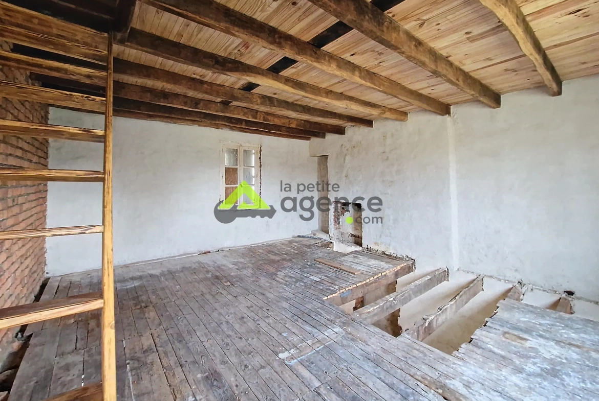 Maison 3 pièces à vendre à Lavaveix-les-Mines, terrain de 5000 m², garage 