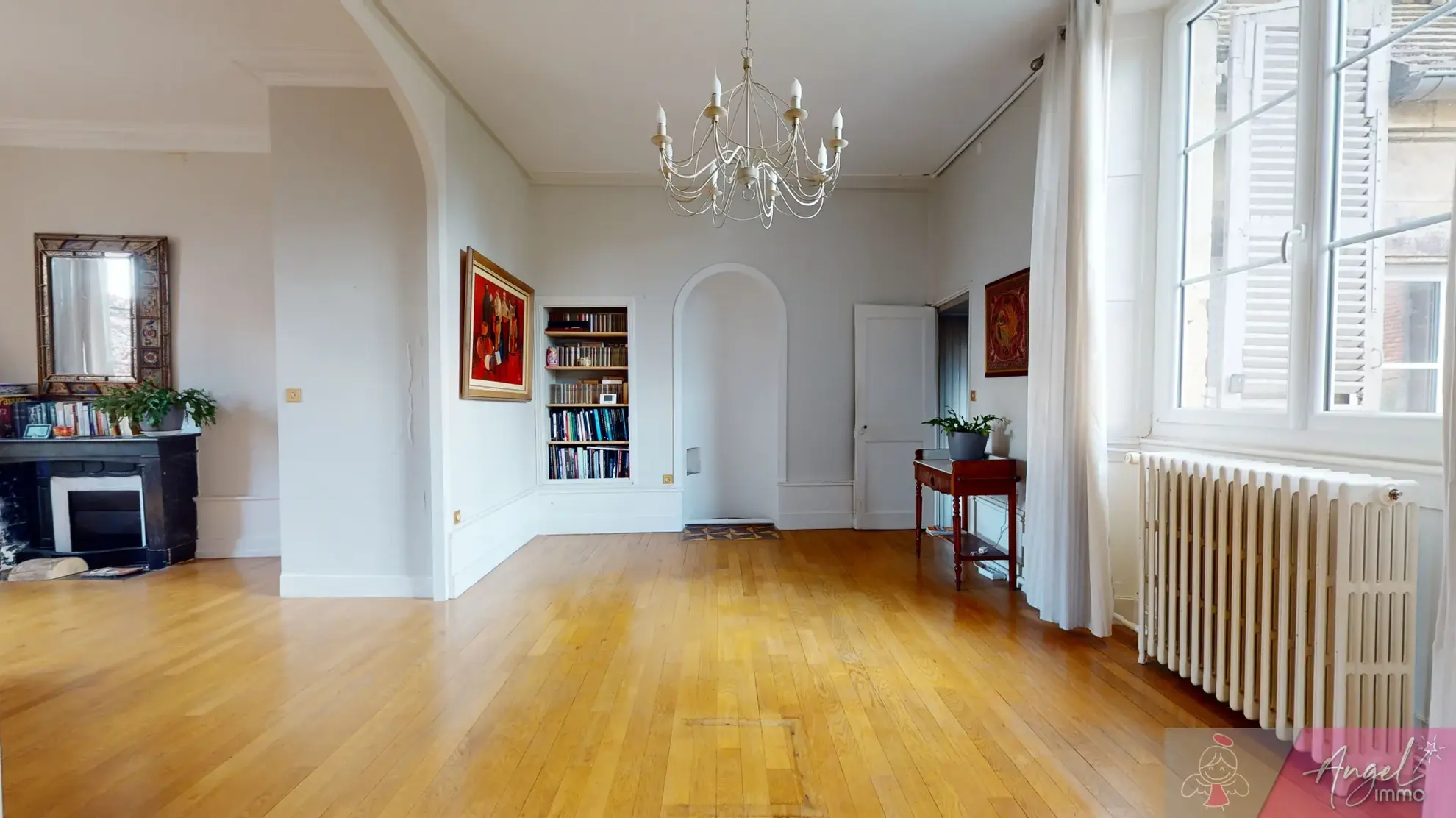 Spacieux appartement avec jardin et dépendances à Gray 