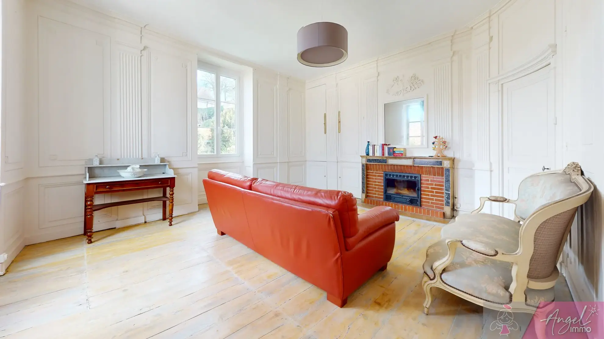 Spacieux appartement avec jardin et dépendances à Gray 