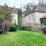 Spacieux appartement avec jardin et dépendances à Gray
