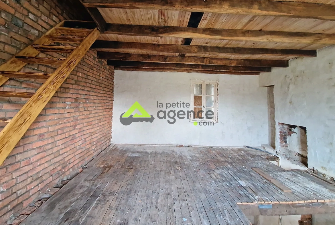 Maison 3 pièces à vendre à Lavaveix-les-Mines, terrain de 5000 m², garage 