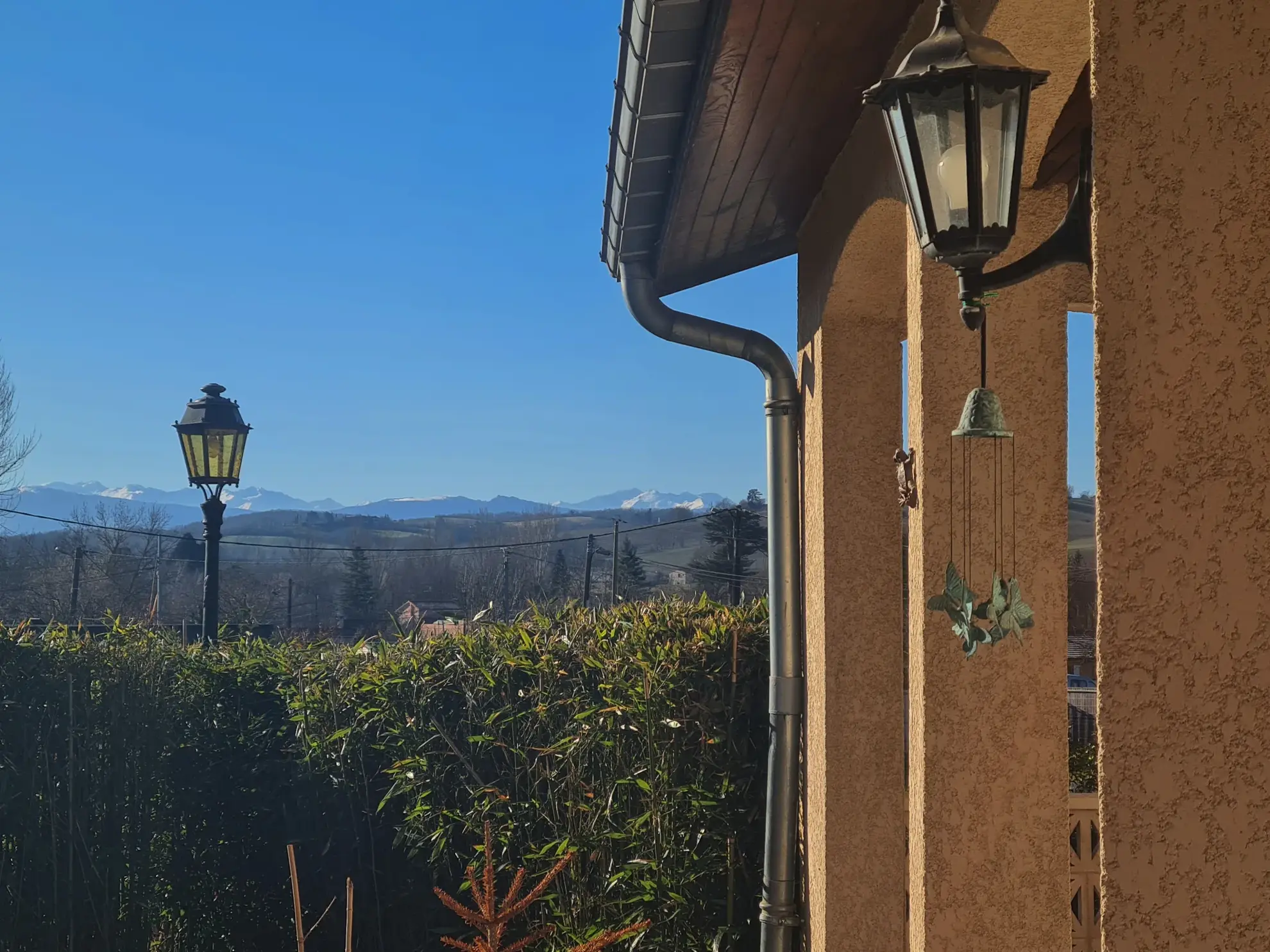 Villa de 120m² avec piscine et vue Pyrénées au Fossat près de Toulouse 