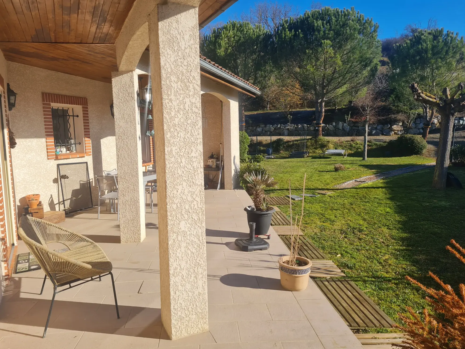 Villa de 120m² avec piscine et vue Pyrénées au Fossat près de Toulouse 