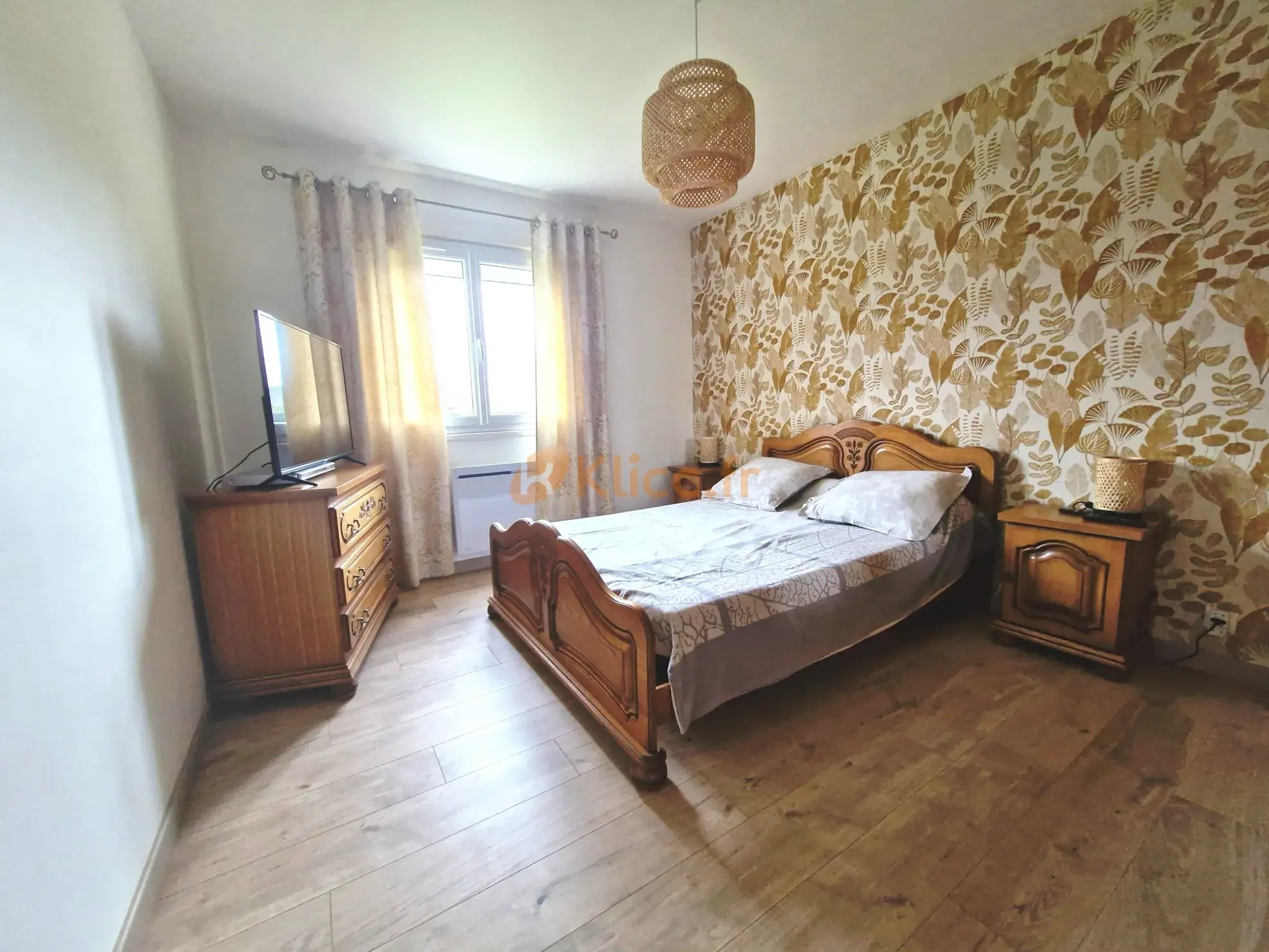 Pavillon rénové avec 2 chambres et potentiel d'aménagement à Tourville sur Arques 