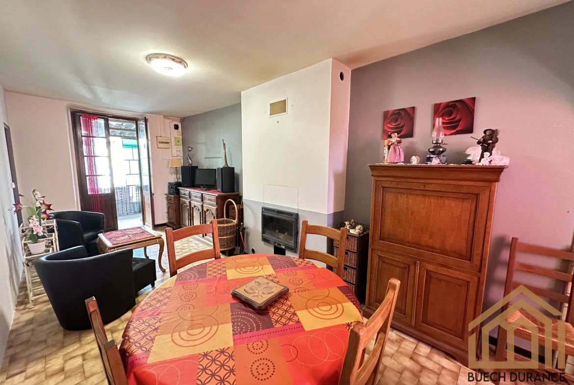 Appartement spacieux à vendre à Aspres-sur-Buëch, Hautes-Alpes 