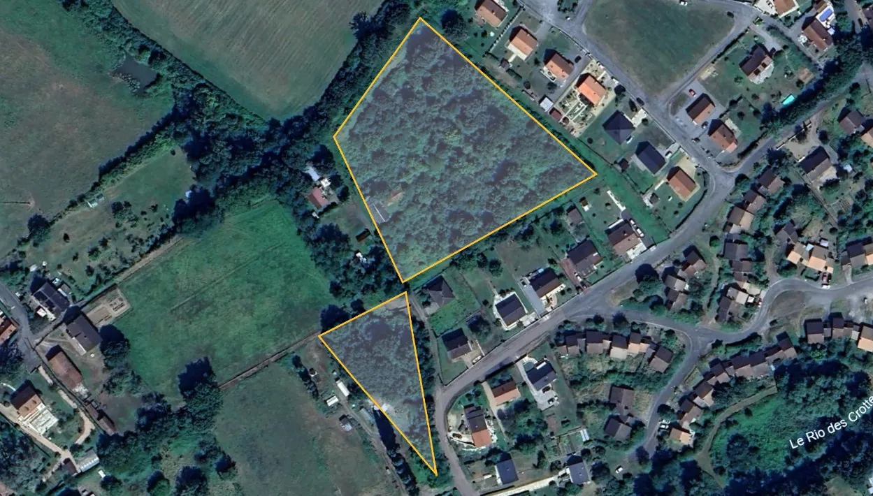 Terrain constructible à vendre à St Légier des Vignes avec maison à rénover 