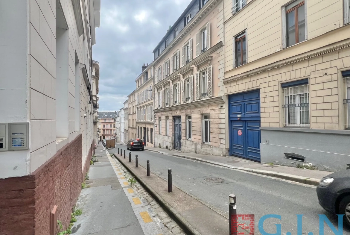 Studio rénové de 17,37 m² à Rouen proche du Vieux Marché 