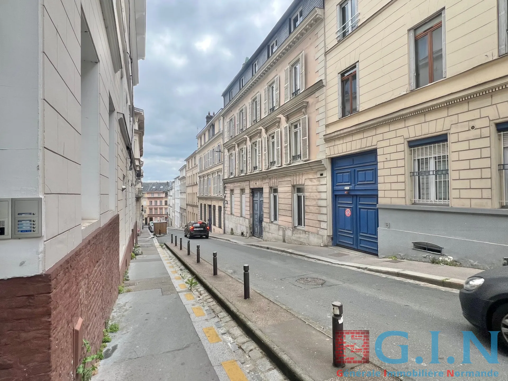 Studio rénové de 17,37 m² à Rouen proche du Vieux Marché 