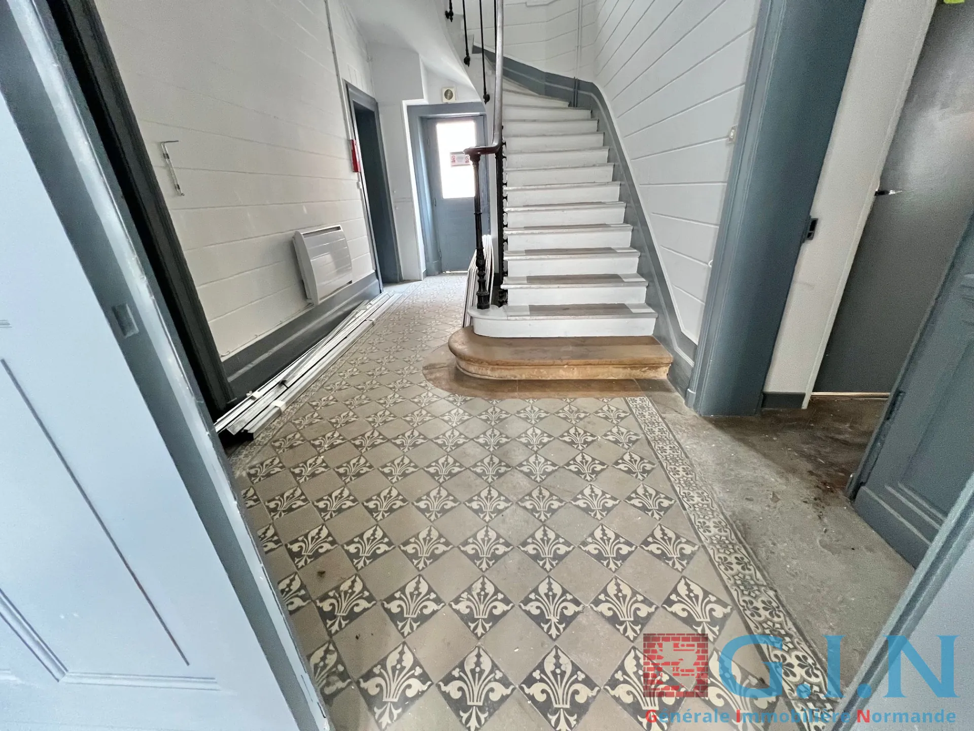 Studio rénové de 17,37 m² à Rouen proche du Vieux Marché 