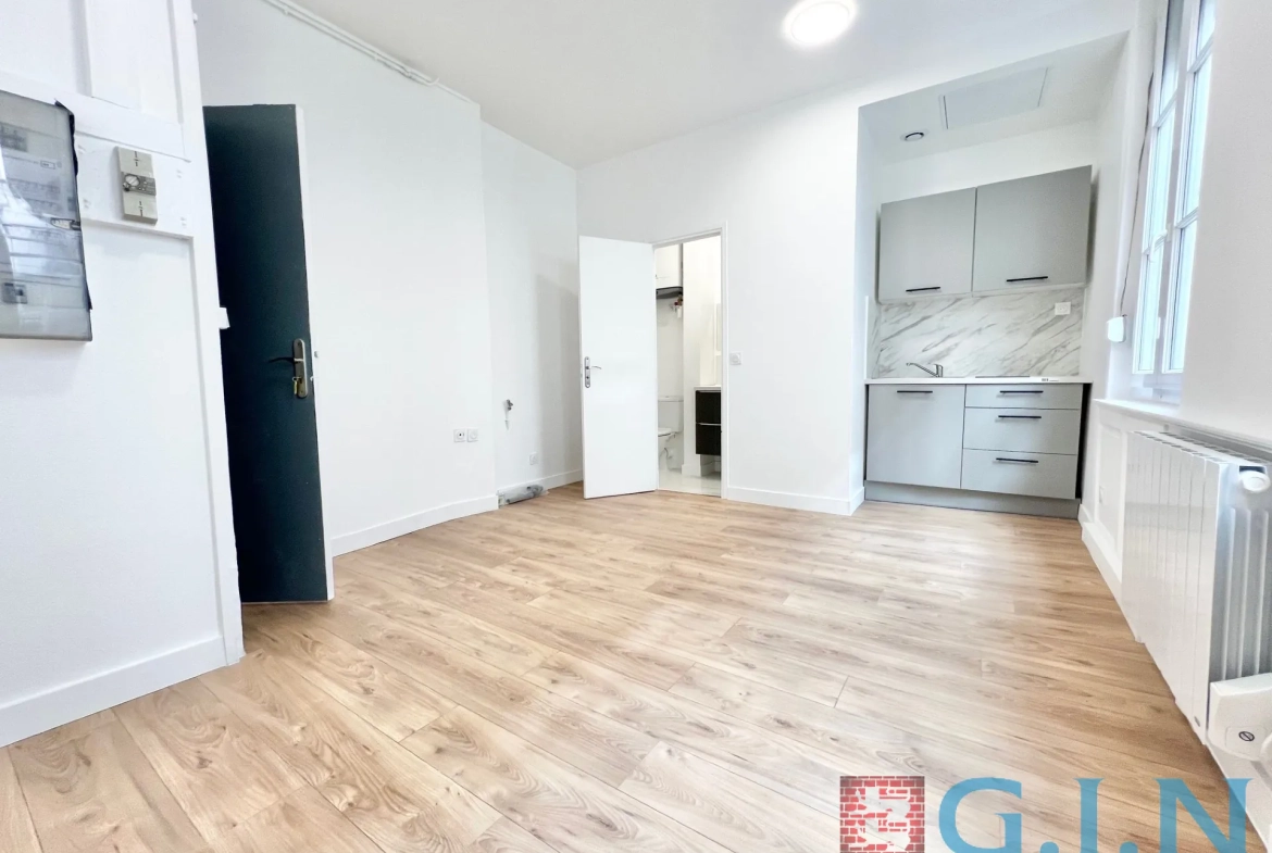 Studio rénové de 17,37 m² à Rouen proche du Vieux Marché 