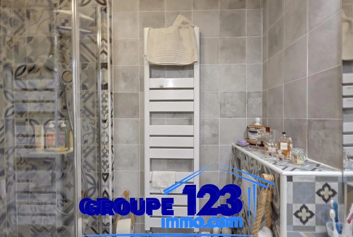 Studio lumineux de 32 m² à Auxerre en centre-ville avec cave 