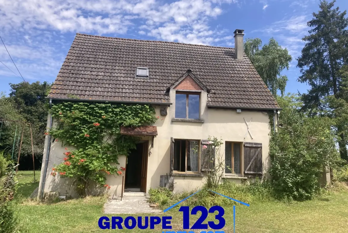 Maison de 103 m² avec grand terrain et potentiel à Saint Maurice le Vieil 