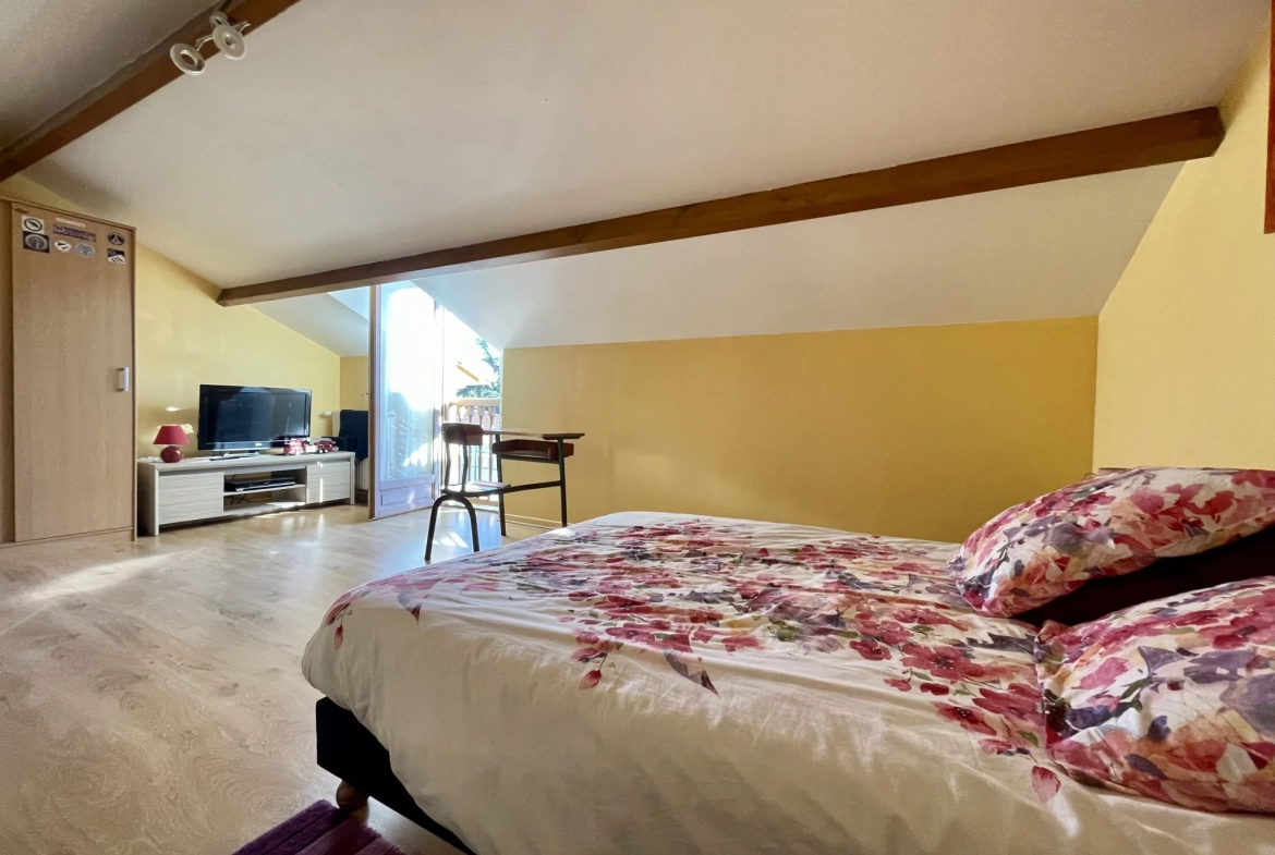 Maison 5 chambres à Vic-en-Bigorre avec véranda et garage 