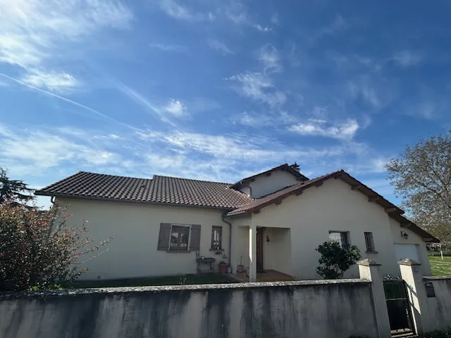 Maison 5 chambres à Vic-en-Bigorre avec véranda et garage 