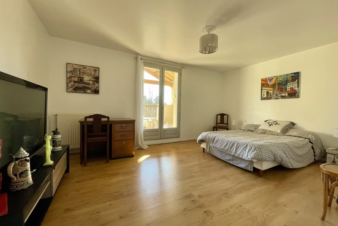Maison 5 chambres à Vic-en-Bigorre avec véranda et garage 