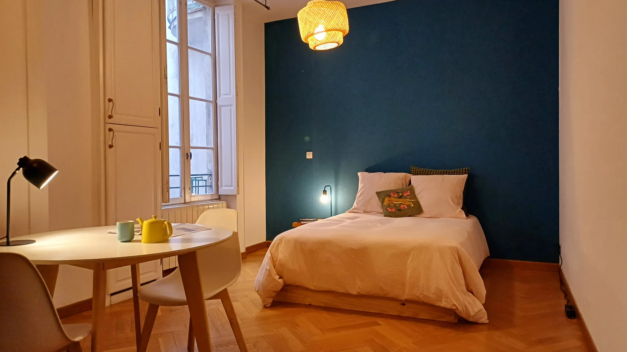 Appartement de caractère de 102 m² à Nîmes Gambetta avec cave et faibles charges 