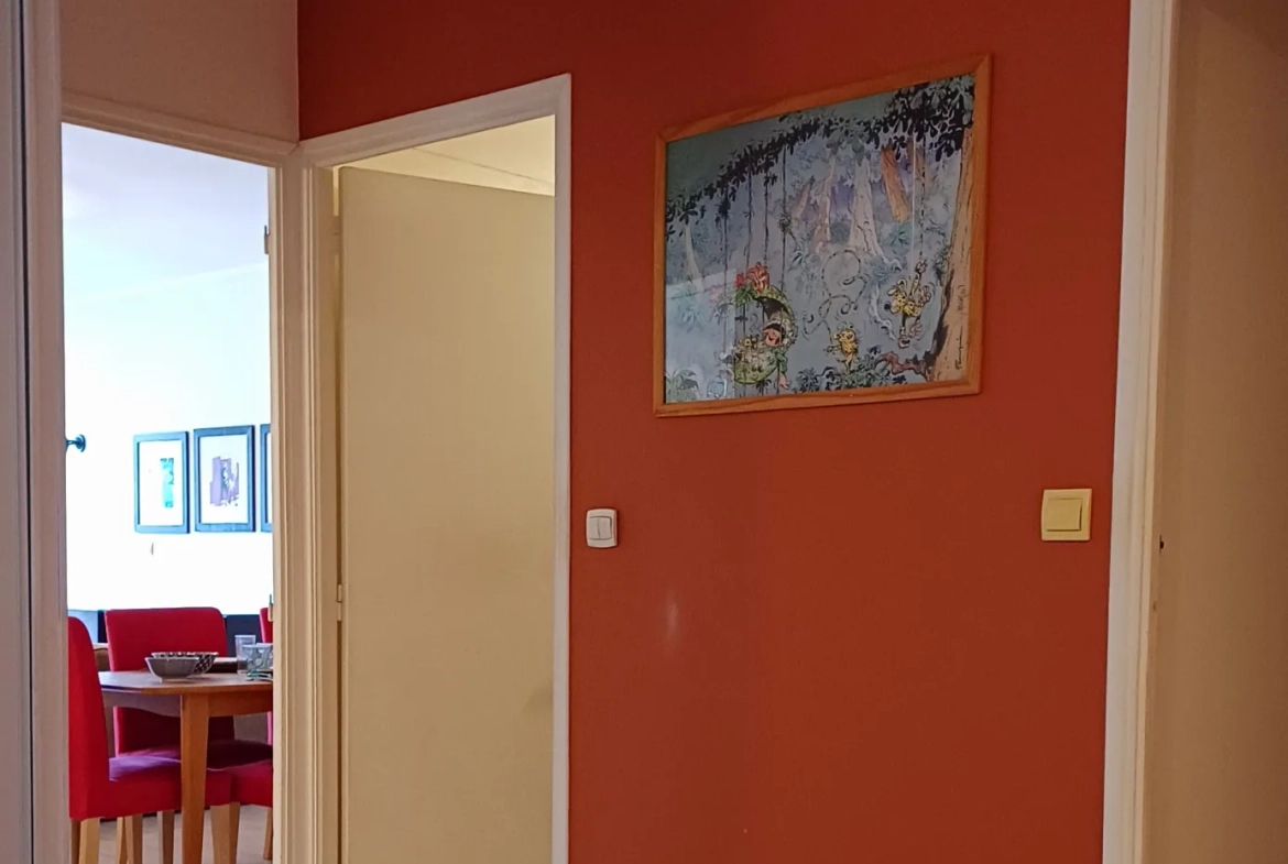 Appartement de caractère de 102 m² à Nîmes Gambetta avec cave et faibles charges 