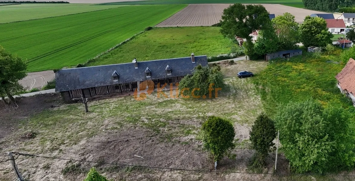 Charmante longère à Auppegard avec grand terrain et dépendance, proche de la mer 