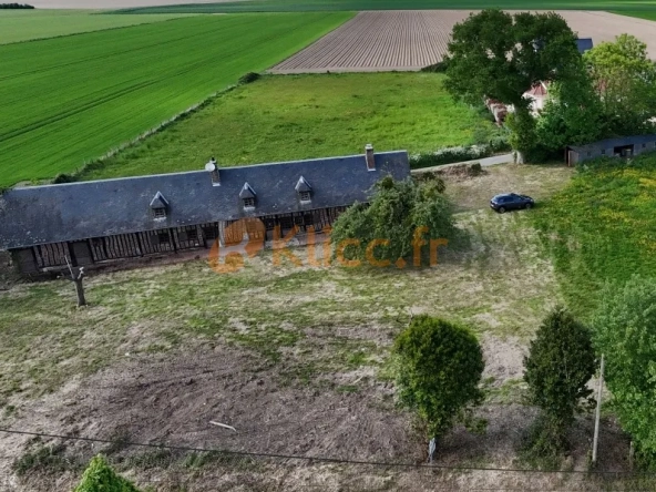 Charmante longère à Auppegard avec grand terrain et dépendance, proche de la mer