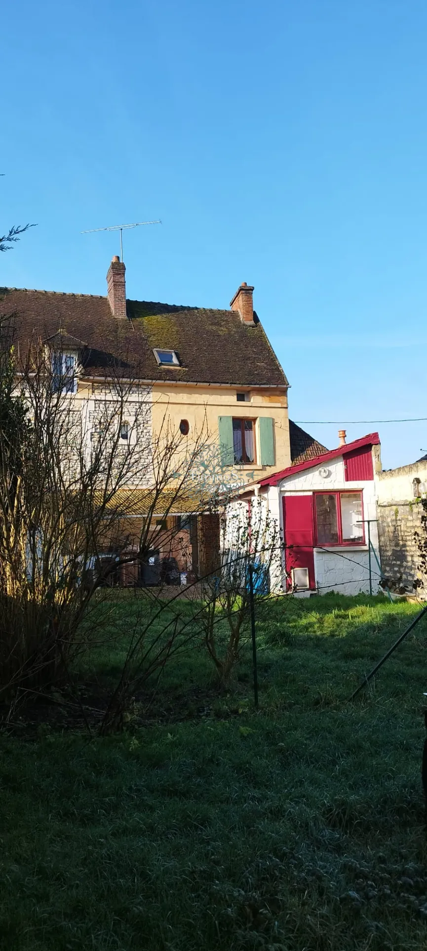 Charmante maison de ville avec jardin et terrasse à Mouy - Belle vue sur la forêt 