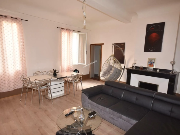 Immeuble de rapport à Limoux avec 4 appartements loués – Opportunité d'investissement
