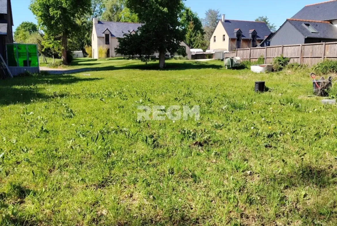 Terrain constructible de 718 m² à vendre à Le Minihic-sur-Rance, Côte d'Emeraude 