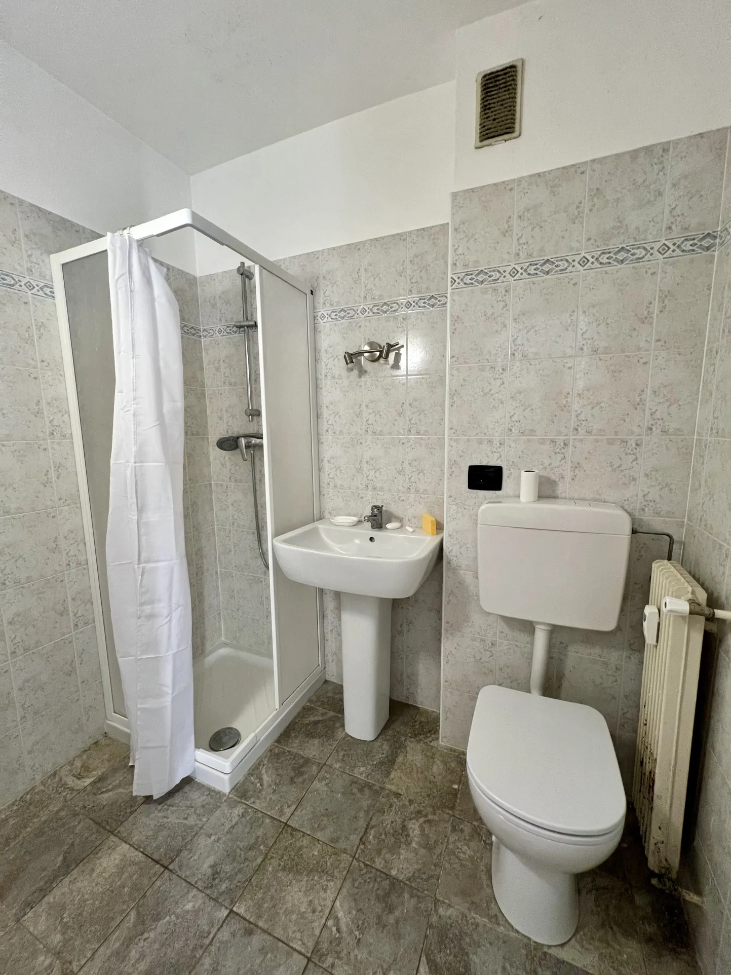 Studio en front de mer à Menton Garavan – Appartement loué, proche mer 