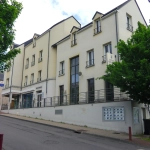 Local professionnel de 53 m² en centre-ville de Vierzon avec parking et ascenseur