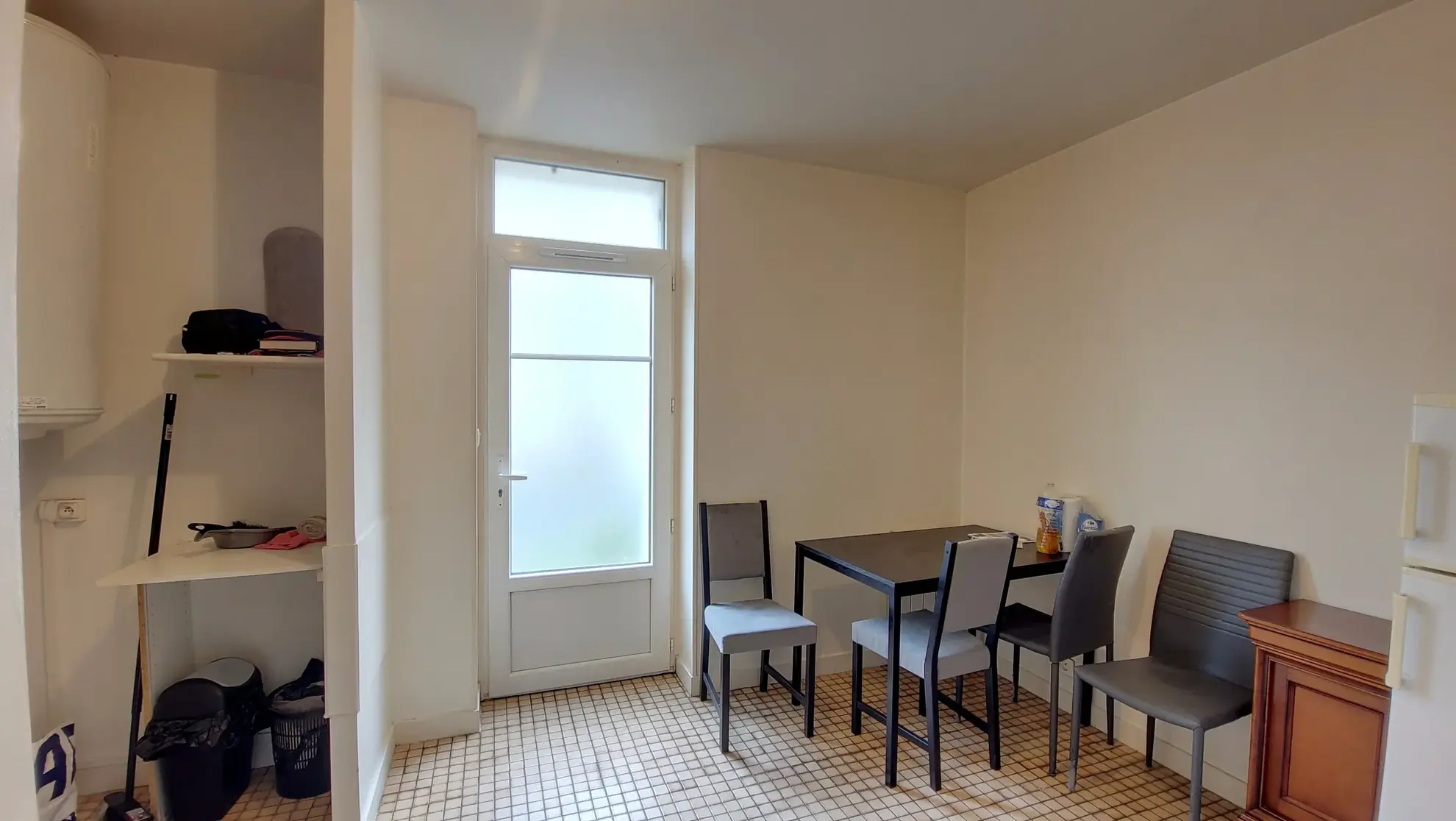 Appartement T2 loué de 29,5 m² à Nantes quartier République avec cour 