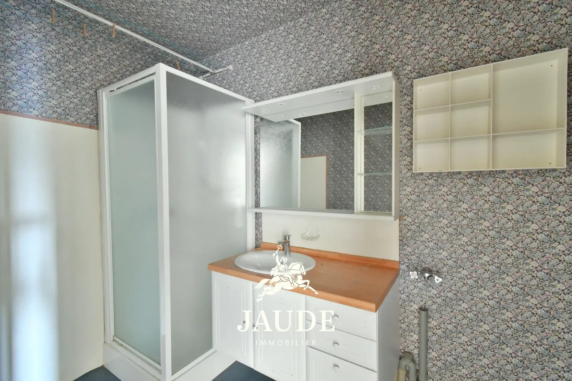 Appartement F6 de 106m² avec parking et Vue sur le Puy de Dôme à Clermont-Ferrand 