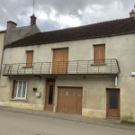 Maison à rénover avec garage et cour à Genay (21140)