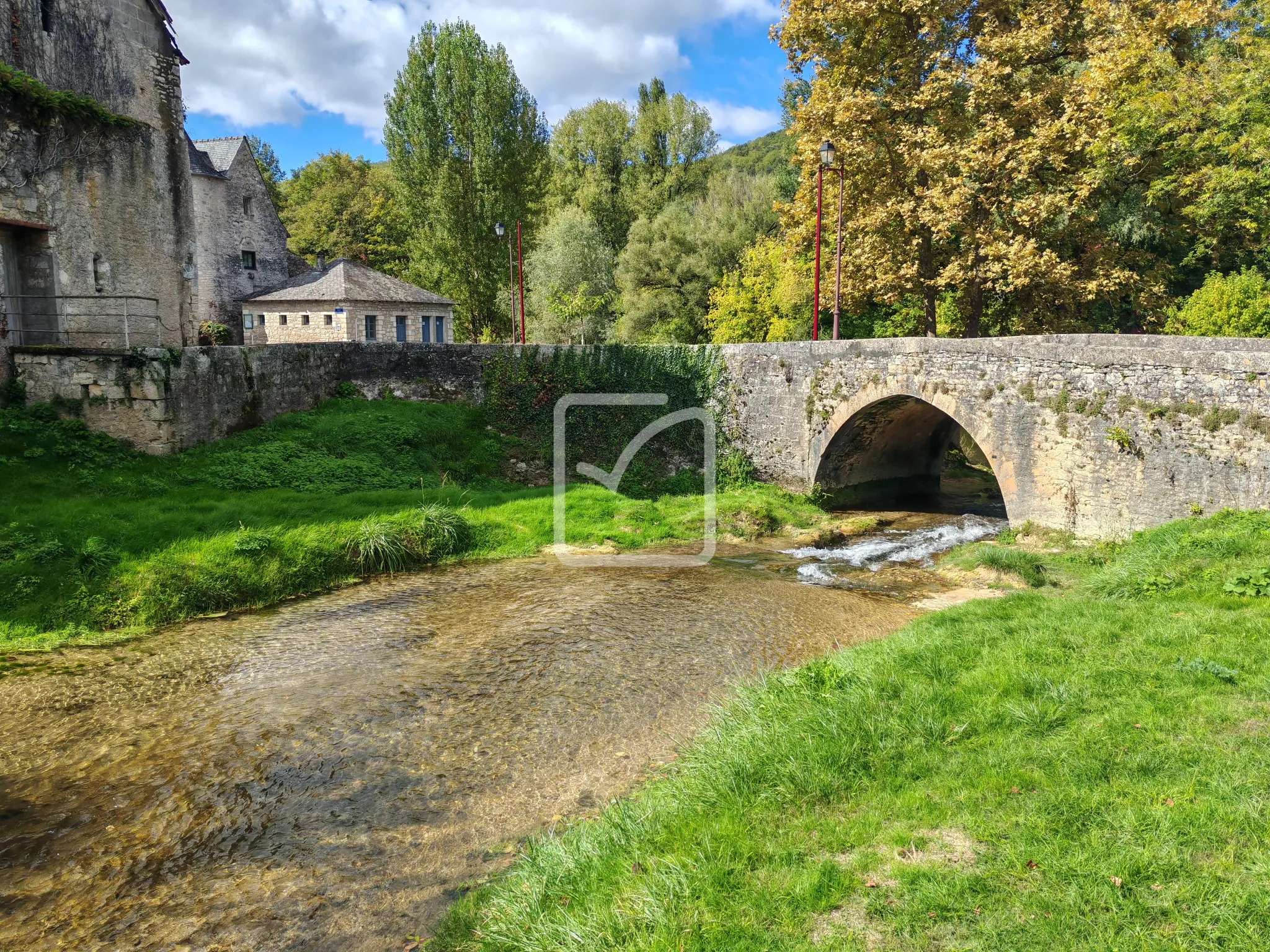 Belle maison de village rénovée avec terrasse en Dordogne 