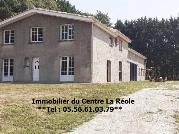 Maison de 260 m² avec dépendance et garage à La Réole - 4034 m²