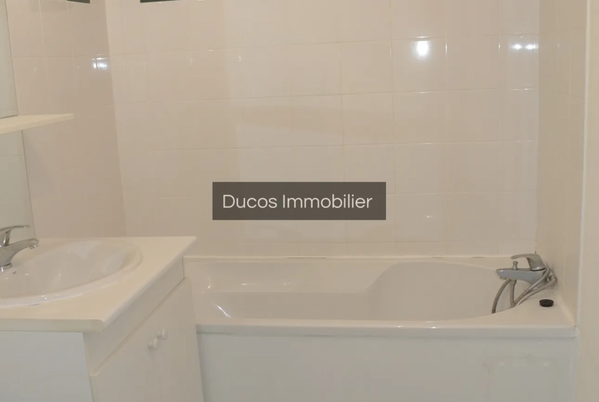 Appartement en rez-de-chaussée avec terrasse et jardin à Marmande 