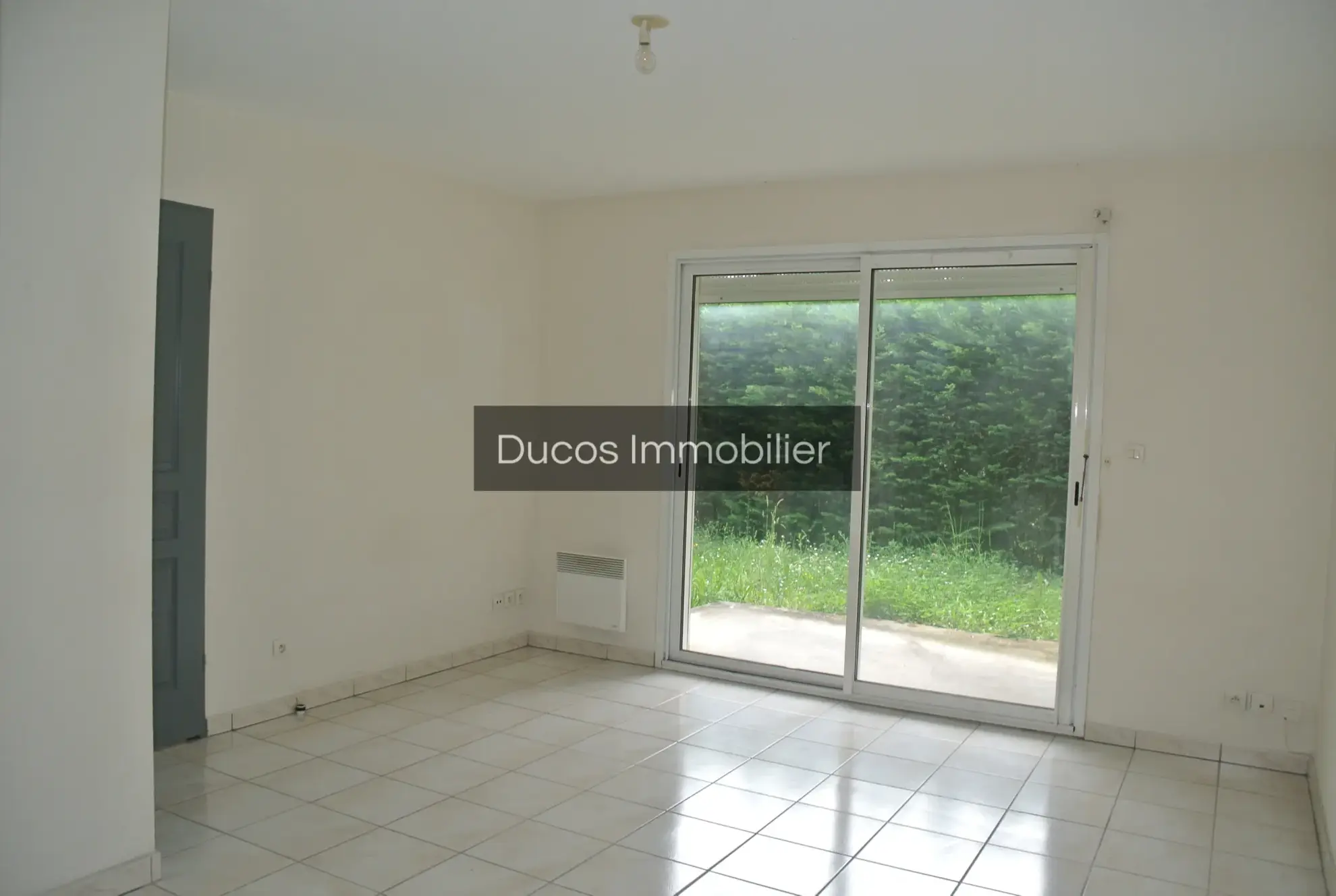 Appartement en rez-de-chaussée avec terrasse et jardin à Marmande 