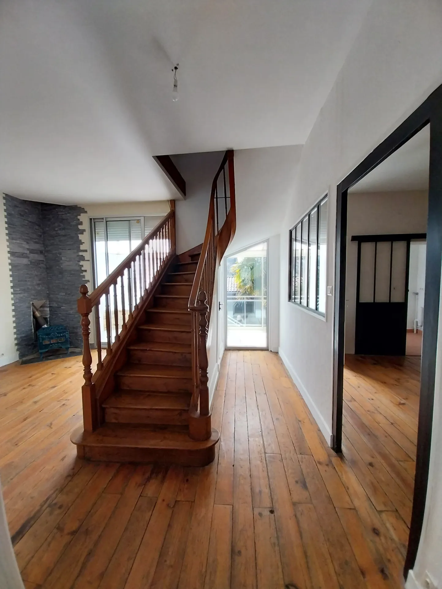 Maison de style classique avec 5 chambres et garage à Périgueux, quartier Hôpital 