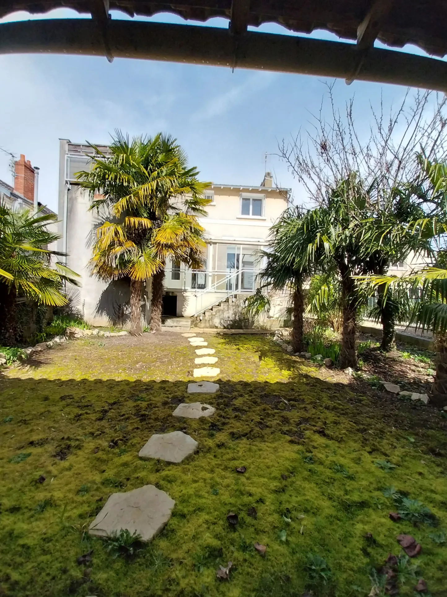 Maison de style classique avec 5 chambres et garage à Périgueux, quartier Hôpital 