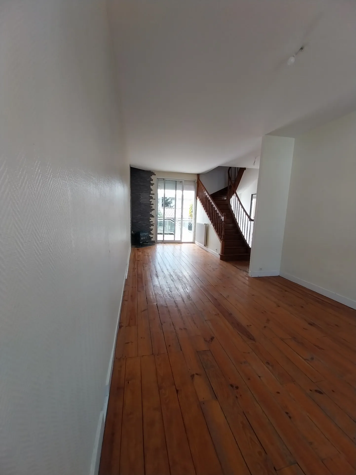 Maison de style classique avec 5 chambres et garage à Périgueux, quartier Hôpital 