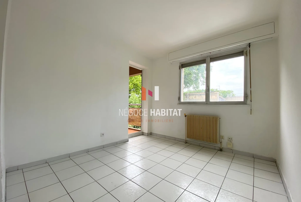Appartement T1 avec terrasse et parking à Montpellier près du tramway 
