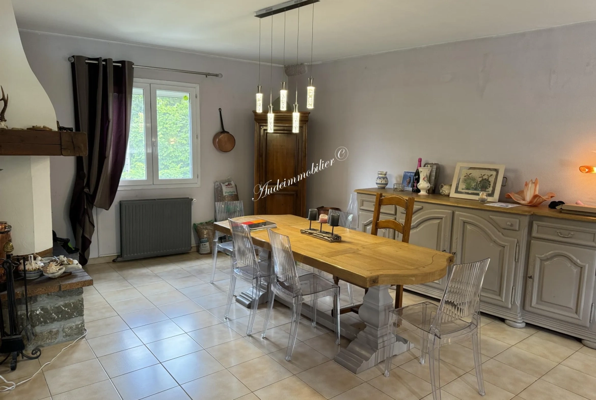 Maison individuelle avec piscine, jardin et garage dans les Corbières Vertes 