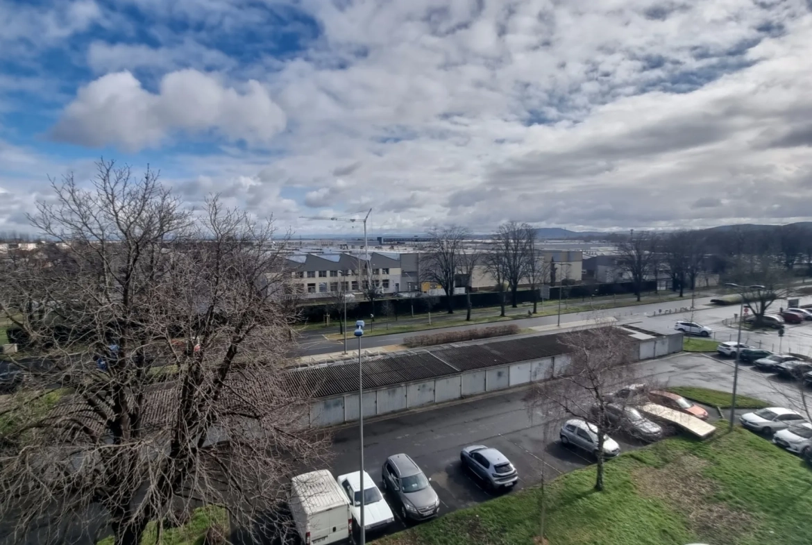 Appartement F4 à Clermont-Ferrand avec locataire en place - Investissement idéal 