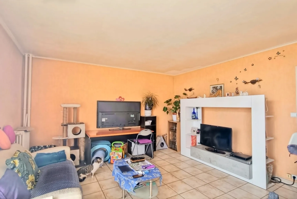 Appartement F4 à Clermont-Ferrand avec locataire en place - Investissement idéal 