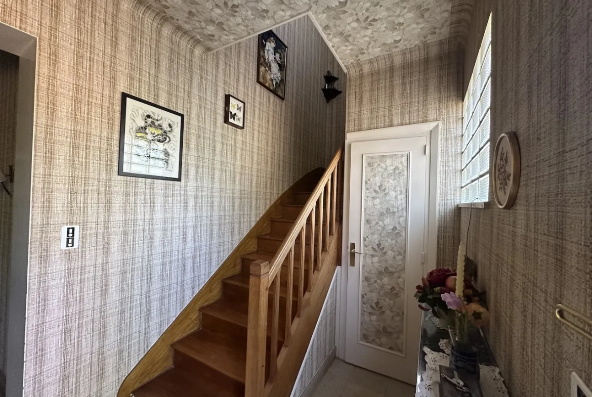 Belle maison familiale à Chauffailles avec grand terrain et dépendances 
