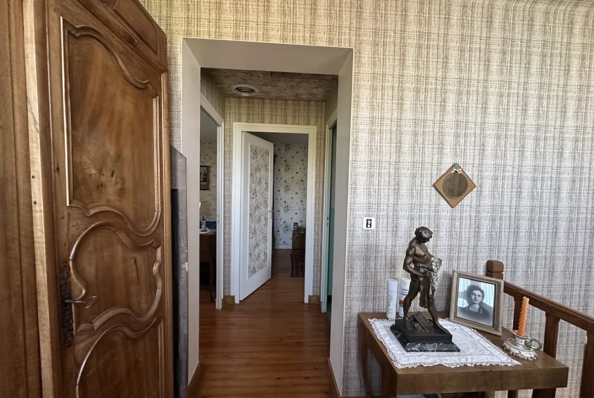 Belle maison familiale à Chauffailles avec grand terrain et dépendances 