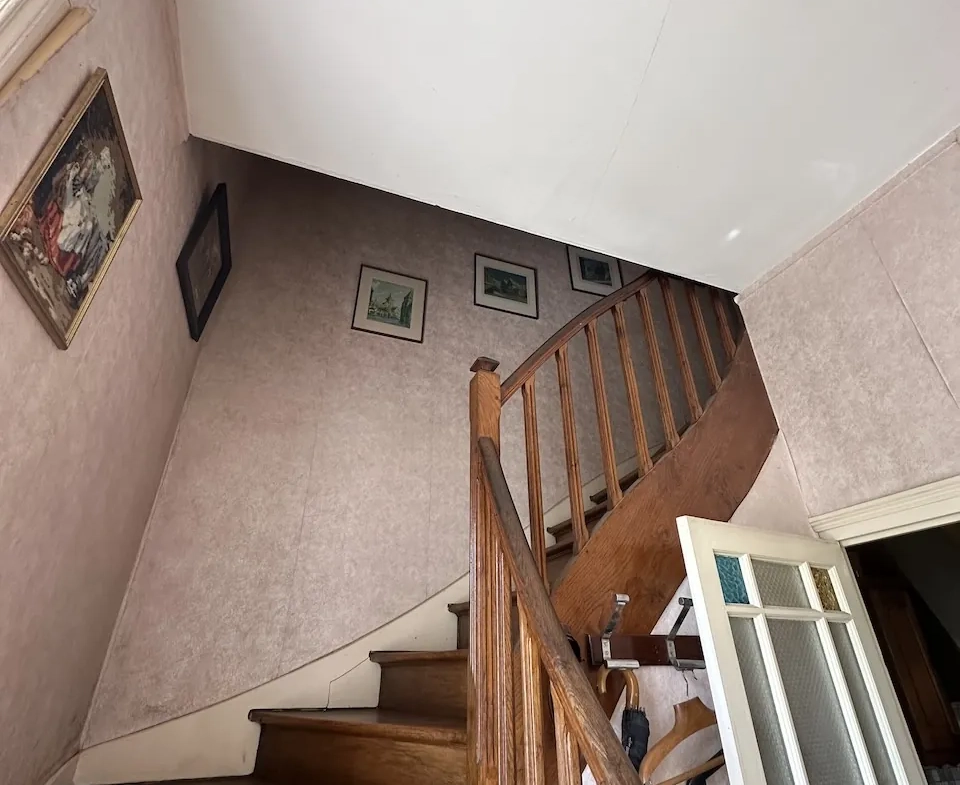 Belle maison familiale à Chauffailles avec grand terrain et dépendances 